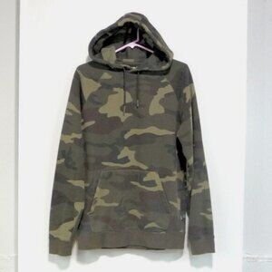 CAMO HOODIE SIZE MEDIUM GREEN